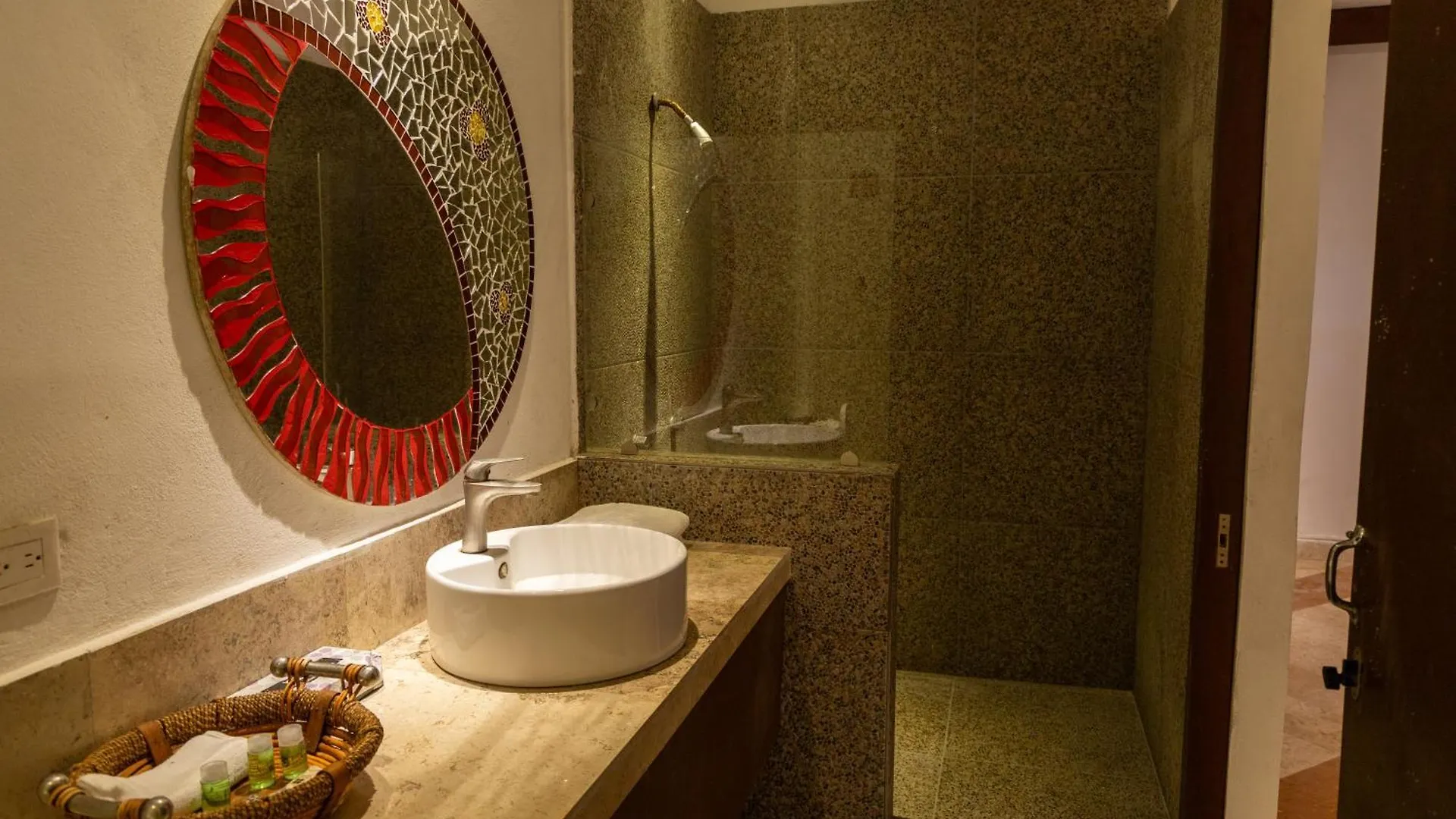 La Palma Beachfront Hotel Boutique - Self Check In Cancun 4*,